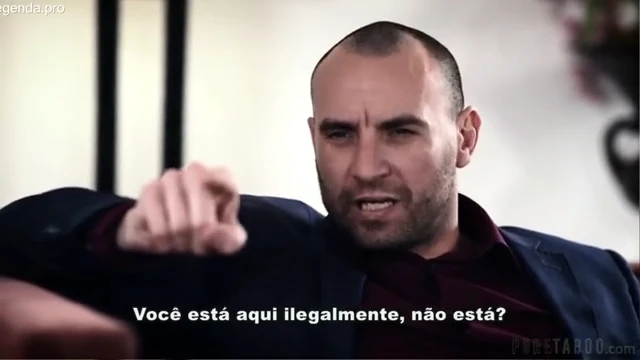 Brasileira paga divida sexual com transa selvagem nos EUA