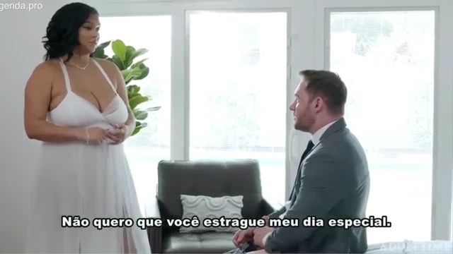 Gordinha sedutora fode gostoso no casamento