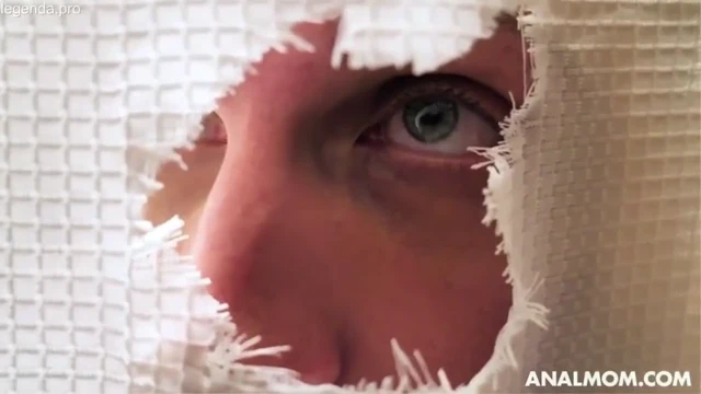 Incentivando a Lascívia: A Madrasta Gostosa e o Tabu Incestuoso