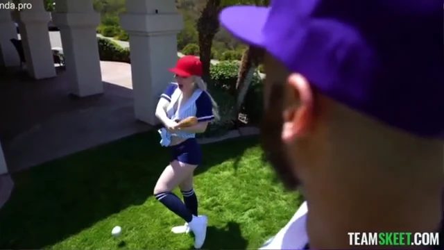 Jogador de beisebol me come com força depois do treino