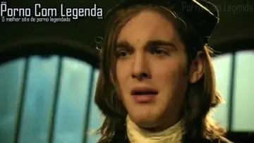 Louca da putaria explode gozando no pau do tripulante