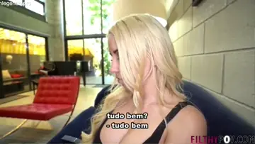 Marido Excita-se Vendo a Esposa Ser Comida por Outro