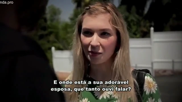 Novinha Delícia se Espalhando Gostoso pra Amigo