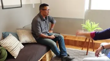 Pastor se delicia com a mulher traída em vídeo picante